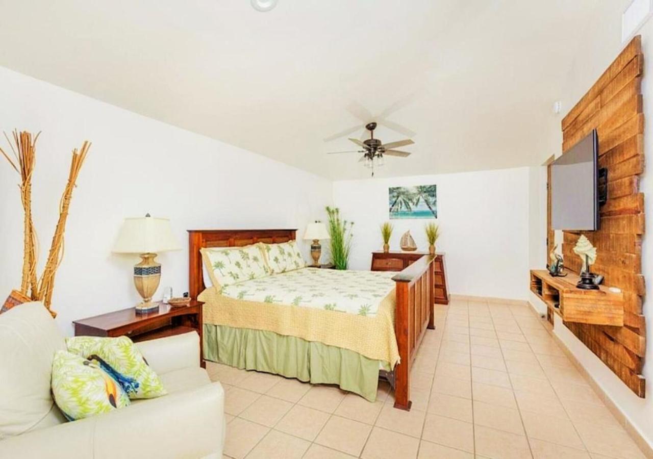 Right On The Beach! Rocky Point Condo Rental - 2 Bedroom Penthouse Beachfront Dış mekan fotoğraf