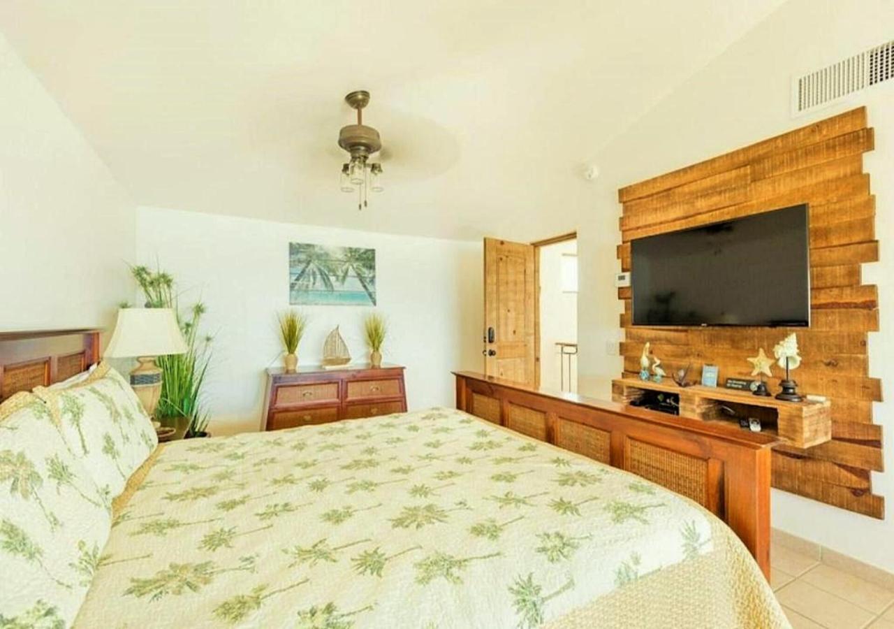 Right On The Beach! Rocky Point Condo Rental - 2 Bedroom Penthouse Beachfront Dış mekan fotoğraf
